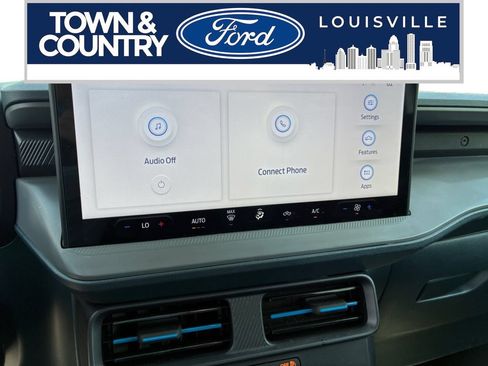 Used 2025 Ford Maverick Lobo AWD/4WD image 17