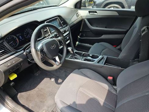 Used 2019 Hyundai Sonata SE FWD image 5