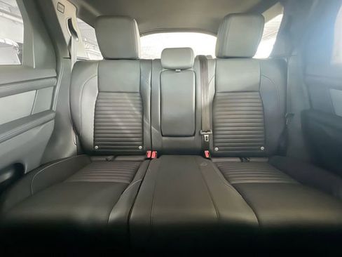 Used 2025 Land Rover Discovery Sport Dynamic SE image 26