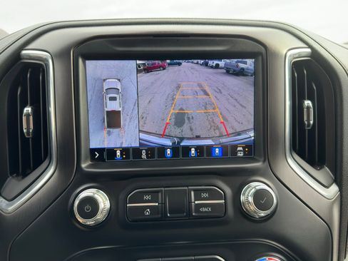 Used 2020 GMC Sierra 1500 AT4 w/ AT4 Premium Package AWD/4WD image 9