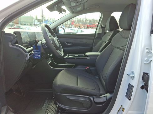 New 2026 Hyundai Tucson Blue SE image 7