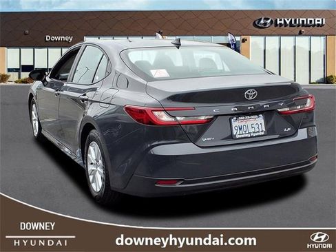Used 2025 Toyota Camry LE image 6