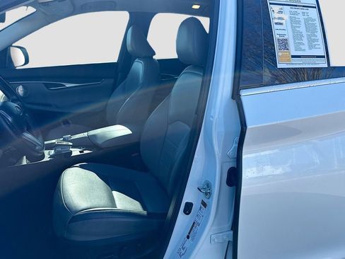 Used 2023 INFINITI QX50 Luxe image 22