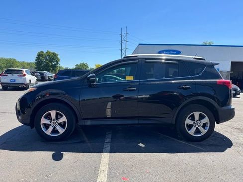 Used 2015 Toyota RAV4 XLE FWD image 5