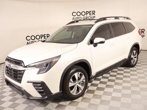 Used 2023 Subaru Ascent Premium AWD/4WD image 10