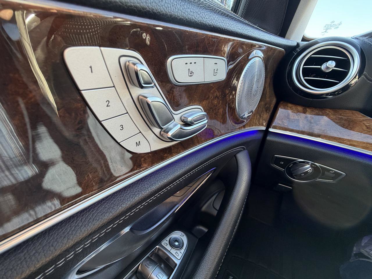 Used 2017 Mercedes-Benz E 300 4MATIC w/ Premium 1 Package image 35