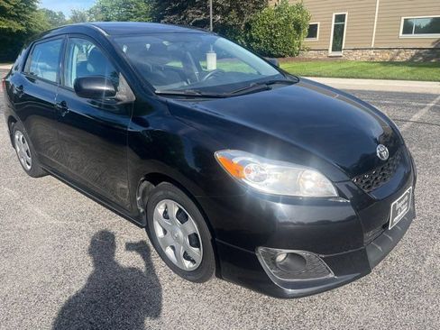 Used 2010 Toyota Matrix FWD image 21