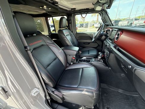 Used 2021 Jeep Wrangler Unlimited Rubicon AWD/4WD image 15