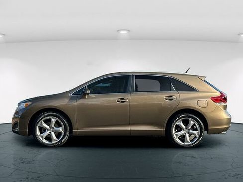 Used 2013 Toyota Venza LE image 4