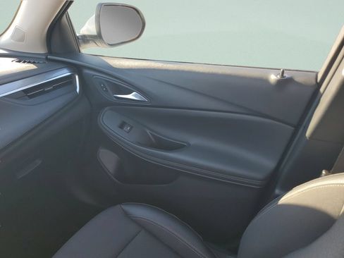Used 2025 Buick Encore GX Preferred FWD image 12