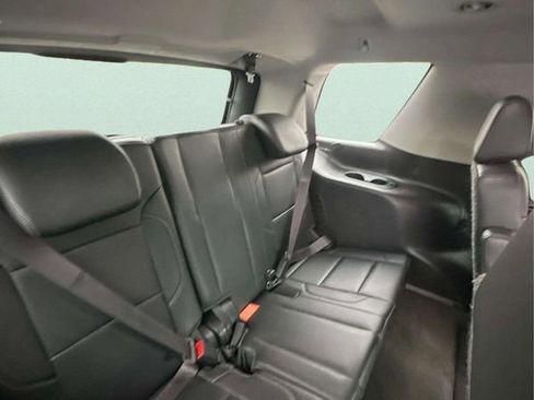 Used 2015 GMC Yukon SLT w/ Open Road Package AWD/4WD image 9