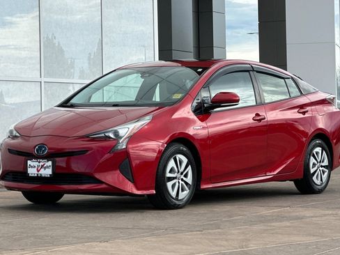 Certified 2017 Toyota Prius Four w/ Advanced Technology Package image 10