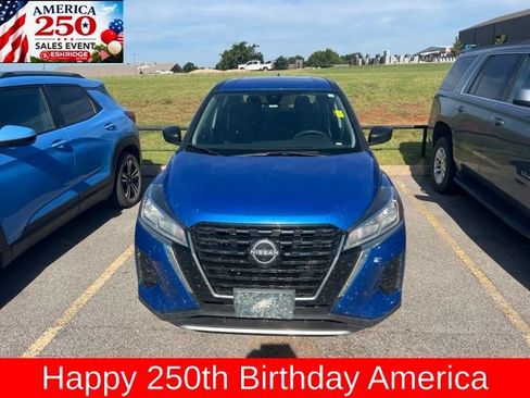 Used 2024 Nissan Kicks S FWD image 2