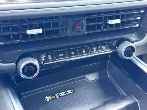 Used 2025 Chevrolet Tahoe Z71 image 28