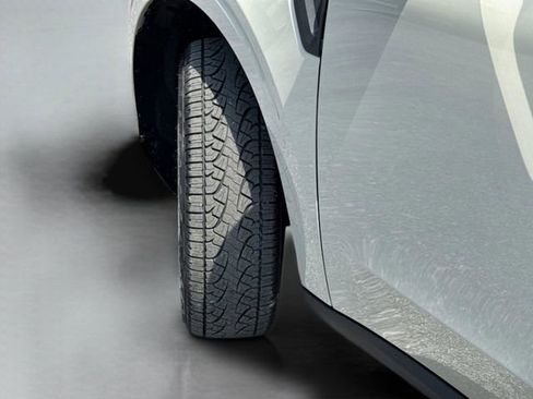 New 2025 Ford Maverick XLT w/ XLT Luxury Package image 41