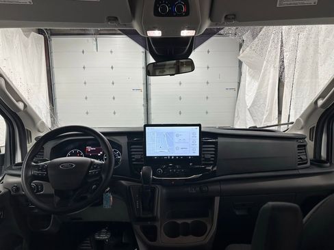 Used 2024 Ford Transit 350 XLT image 35