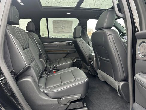 New 2026 Buick Enclave Avenir w/ Super Cruise Package image 6