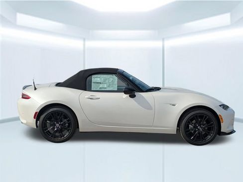 New 2026 MAZDA MX-5 Miata Club w/ Interior Package RWD image 7