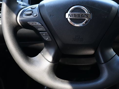 Used 2020 Nissan Pathfinder S FWD image 56