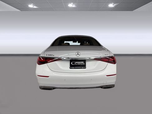 New 2026 Mercedes-Benz S 580e 4MATIC Sedan image 9