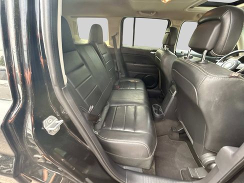 Used 2016 Jeep Patriot High Altitude image 12