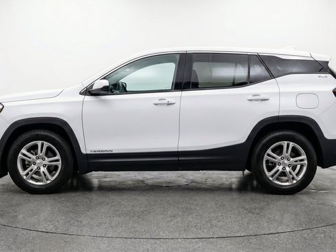Used 2024 GMC Terrain SLE FWD image 5