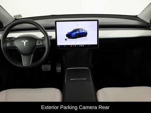 Used 2023 Tesla Model Y Performance AWD/4WD image 13