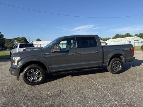 Used 2017 Ford F150 Lariat w/ Equipment Group 502A Luxury AWD/4WD image 32