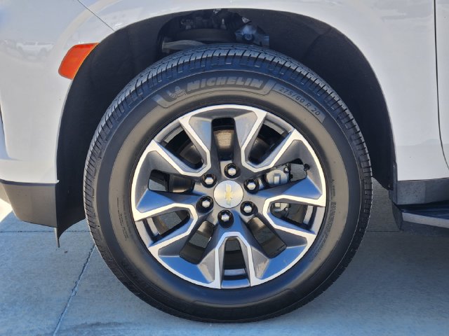 Used 2021 Chevrolet Tahoe LT w/ LT Signature Package RWD image 11
