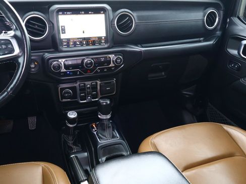 Used 2021 Jeep Wrangler Unlimited Sahara w/ Dual Top Group AWD/4WD image 11