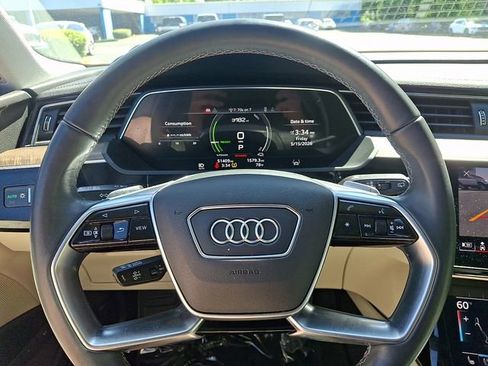 Used 2024 Audi Q8 e-tron Premium Plus w/ Premium Plus Package AWD/4WD image 24