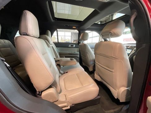 Used 2014 Ford Explorer Limited w/ Equipment Group 301A image 19