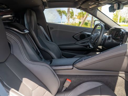Used 2025 Chevrolet Corvette Z06 w/ Stealth Interior Trim Package RWD image 18