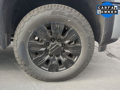 Used 2024 GMC Sierra 3500 Denali Ultimate image 30