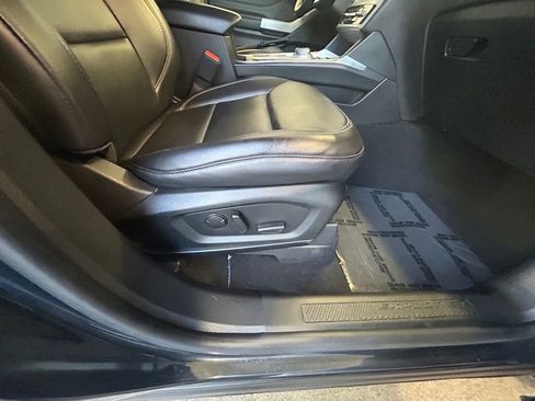 Certified 2023 Ford Explorer XLT w/ Equipment Group 202A image 24