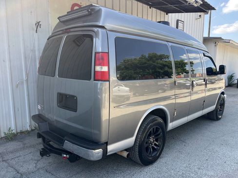 Used 2012 Chevrolet Express 1500 image 8