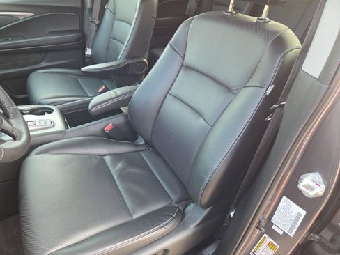 Used 2023 Honda Ridgeline RTL image 17
