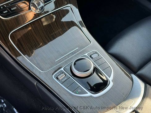 Used 2018 Mercedes-Benz C 300 4MATIC Sedan image 24