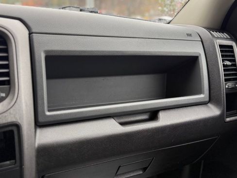 Used 2018 RAM 3500 Tradesman w/ Chrome Appearance Group image 21