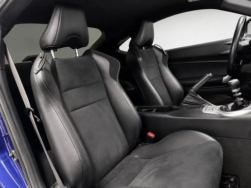 Used 2020 Toyota 86 RWD image 18