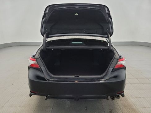 Used 2019 Toyota Camry SE image 29