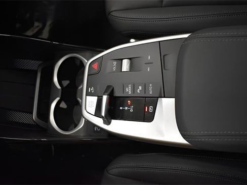 Used 2023 BMW X1 xDrive28i w/ Premium Package image 31