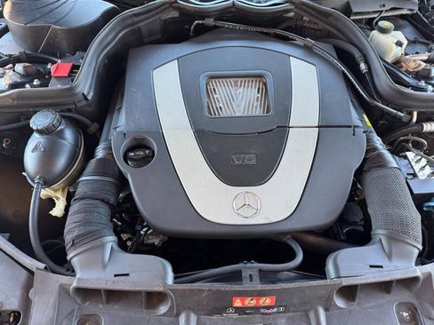 Used 2008 Mercedes-Benz C 350 Sport w/ Multimedia Pkg image 4