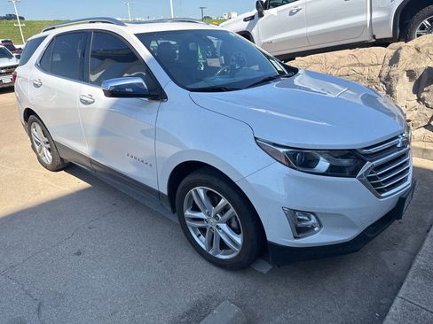 Used 2018 Chevrolet Equinox Premier FWD image 8