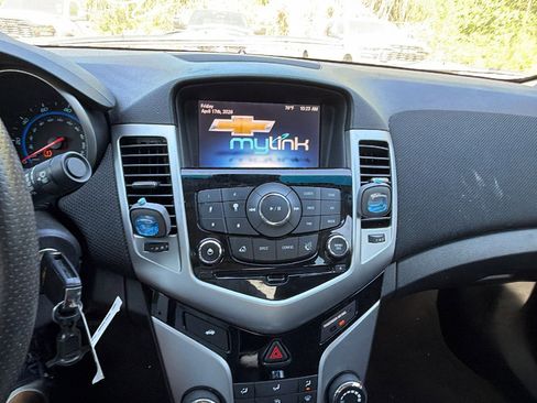 Used 2016 Chevrolet Cruze LT FWD image 29