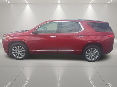 Certified 2018 Chevrolet Traverse Premier w/ Driver Confidence II Package FWD image 5