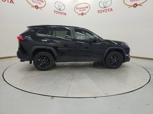 Used 2024 Toyota RAV4 LE FWD image 3