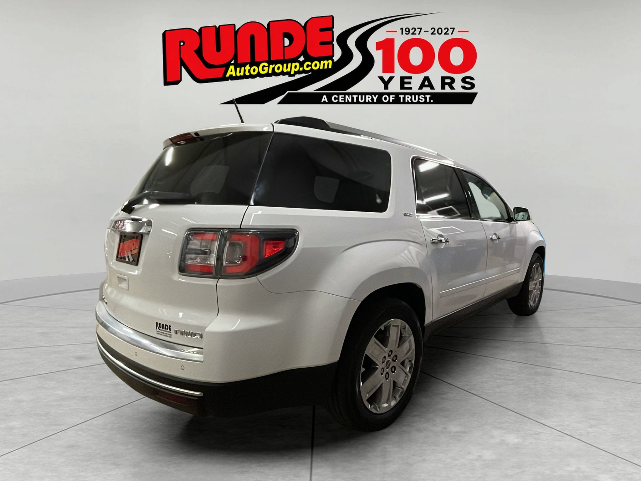 Used 2017 GMC Acadia Limited SLT AWD/4WD image 5
