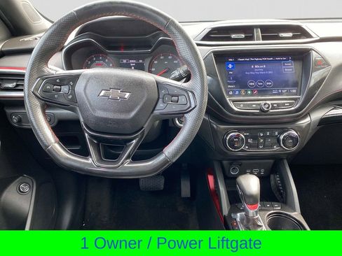Used 2023 Chevrolet TrailBlazer RS w/ Sun and Liftgate Package image 13