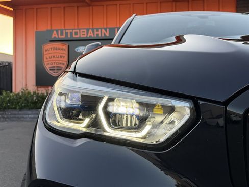 Used 2020 BMW X5 M50i w/ Executive Package AWD/4WD image 4
